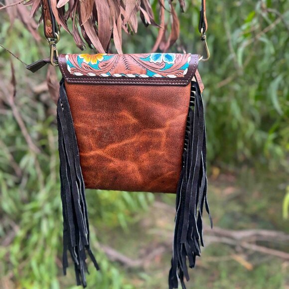 Ladies Hair On Tooled Leather Bag with Fringe & Detachable Crossbody Strap - Picture 5 of 7